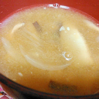 干し椎茸と玉ねぎの味噌汁